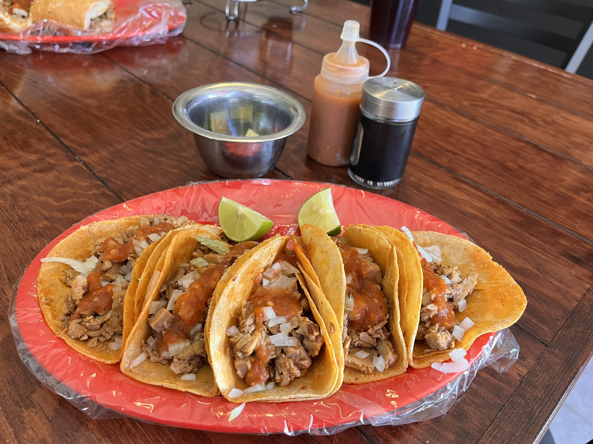 Orden 5 Tacos con Consomé